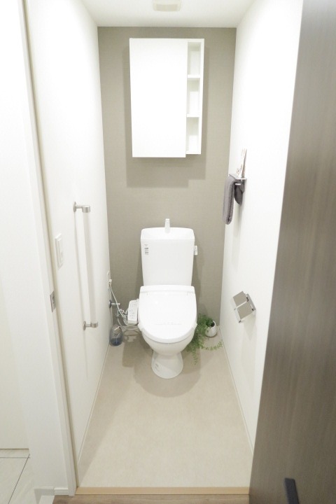 ロイジェント志村坂上1階 トイレ