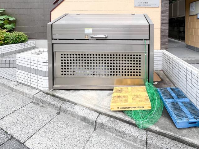 ジュエル梅島1階 部屋その他