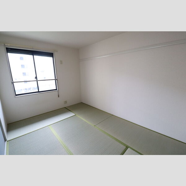 ソレイユ若葉　A201号室 和室