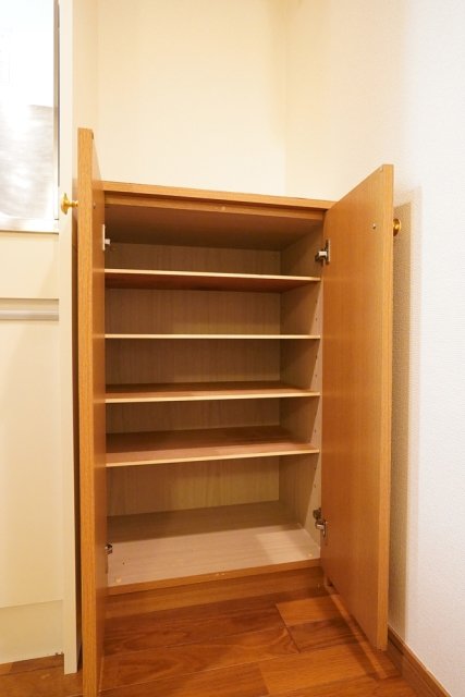 メインステージ日本橋箱崎1階 靴入