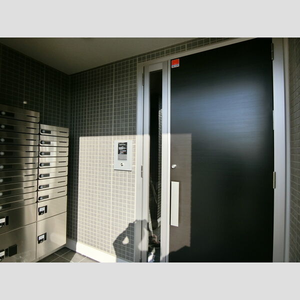 リヴェール湘南 エントランス