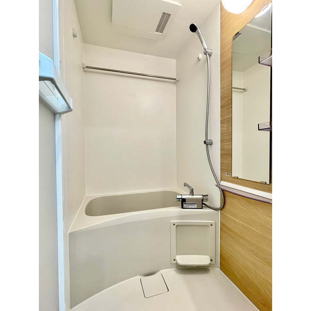 ピオニー101号室 ☆バス