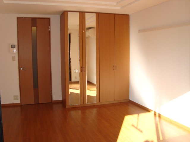 ポスト・マローネ00202号室 洋室