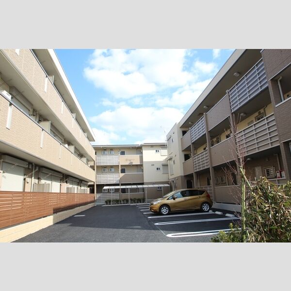 サンフレール　C 駐車場