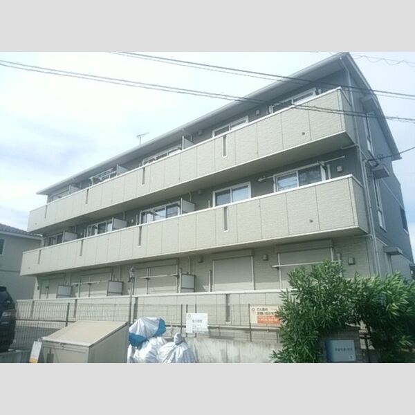 クオリタ・リリ305号室 外観