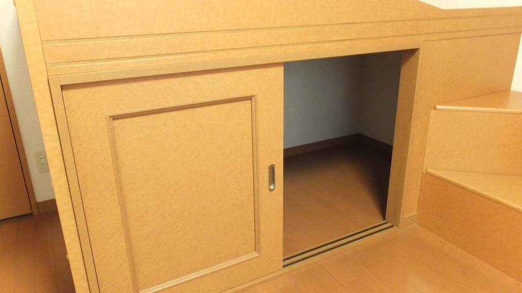 レオパレス人形 大型ベット下収納