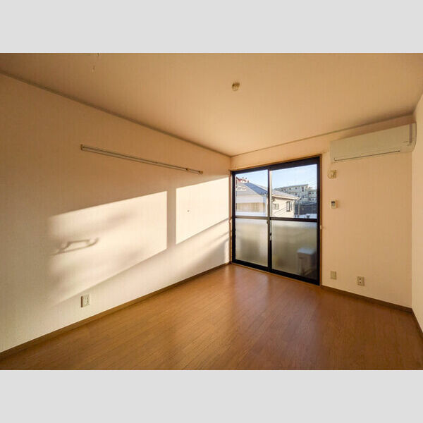 ソレイユ白子　Ⅱ202号室 洋室