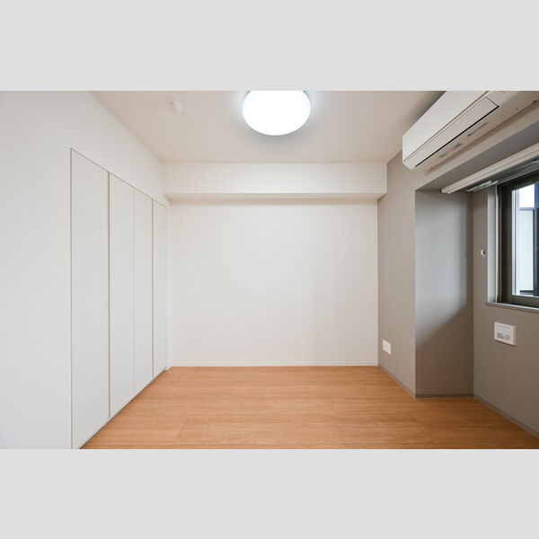 ロイジェント西新井0101号室 洋室