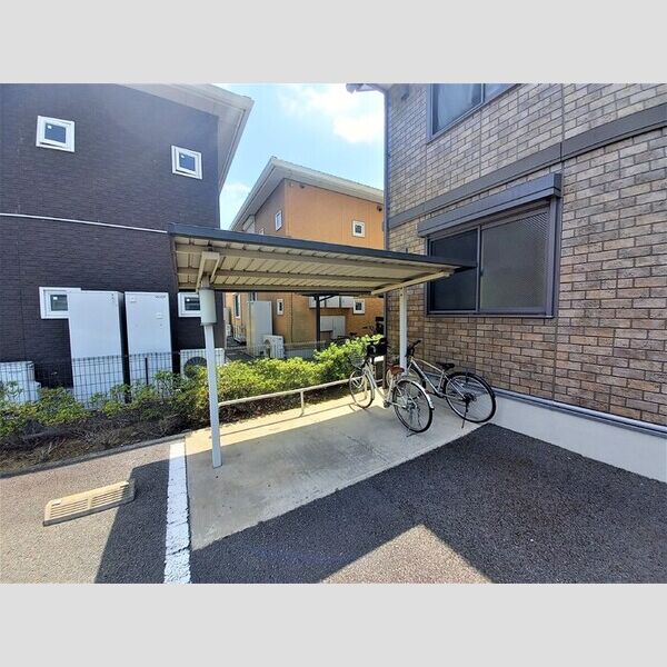 グランシエル 駐輪場