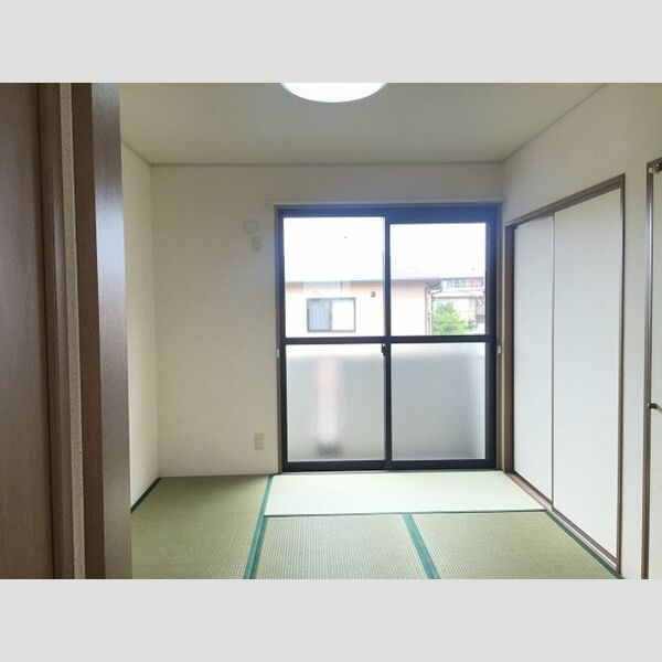 パステル中浦和202号室 和室