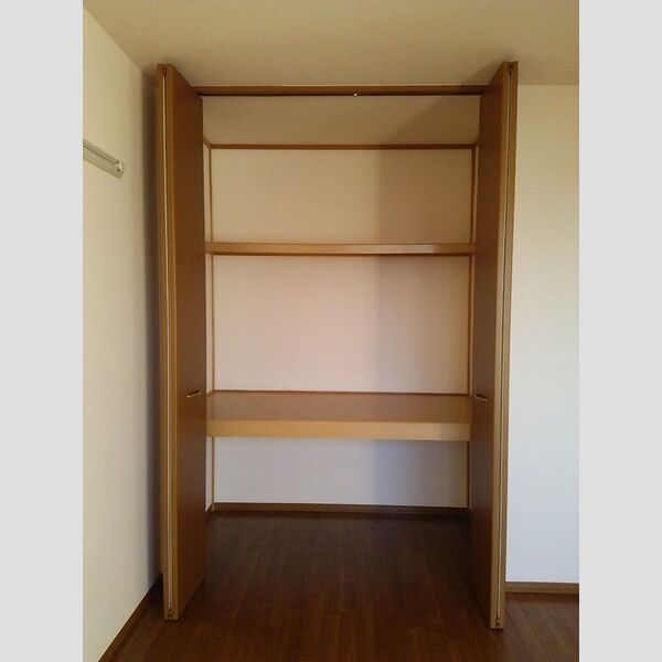 ブランドール 収納