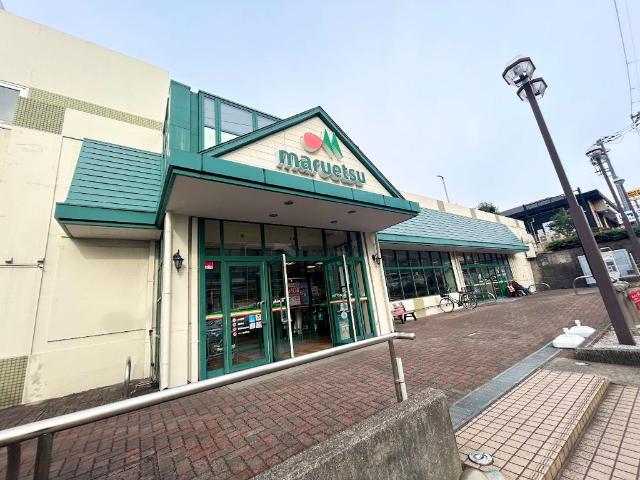 ボンヌール マルエツ名瀬店まで637ｍ