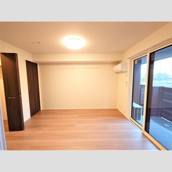 けやき　弐番館103号室 洋室6帖(別角度)