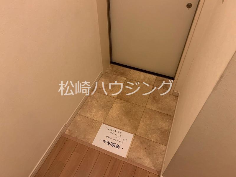 ＴＹ　ＨＯＵＳＥ2階 玄関
