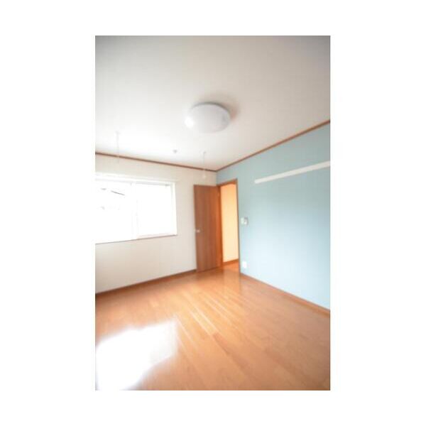 カルド・ファミーユ102号室 リビング