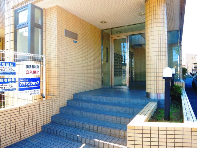 シティクレスト久地0108号室 エントランス