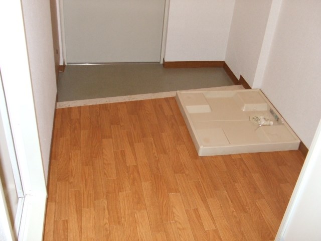 コート富士館 玄関