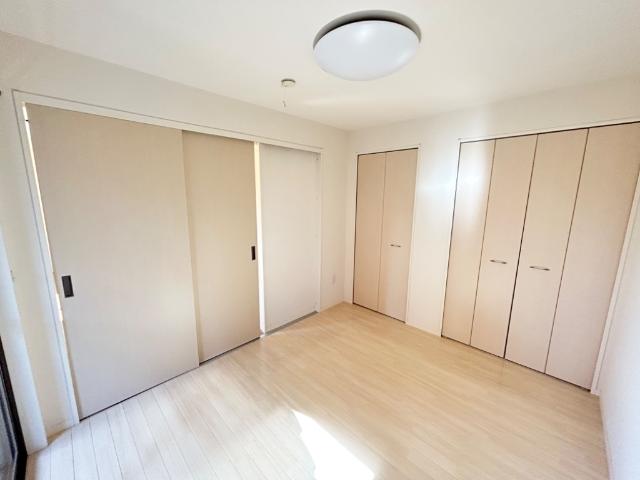 グランドソレーユ 洋室