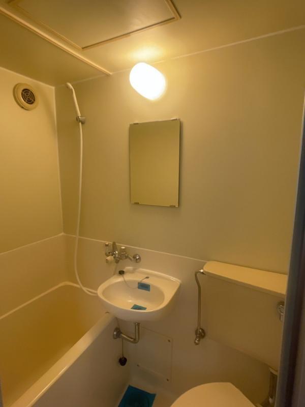 ビルデンス狛江A号館2階 玄関