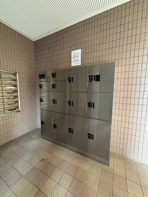 ア・ボートルサンテ西館4階 大型宅配ボックス