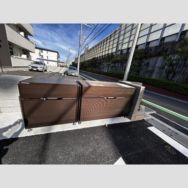 グランテージ海神I ごみステーション