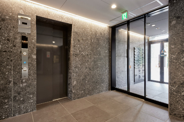 パークヴィラ六町3階 エントランス