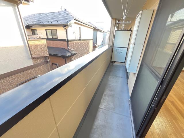 ガーデンヒルズNAKAYAMA参番館205号室 ベランダ