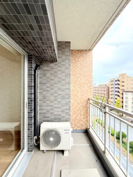 エコロジー白山レジデンス リビング