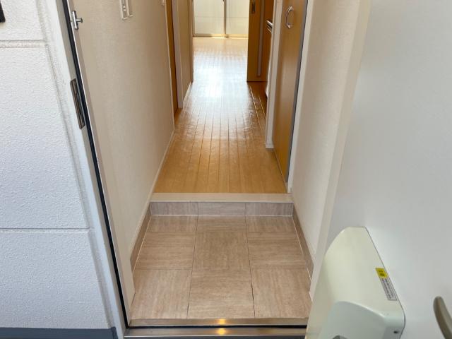 フェルトグロッサ 玄関