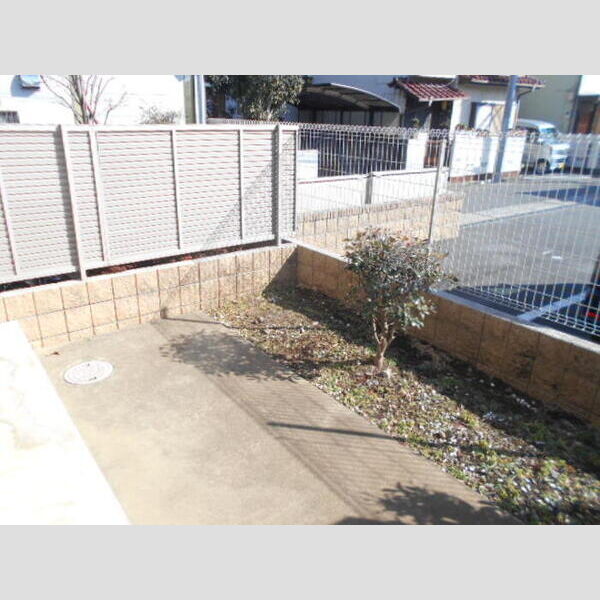 カサブランカセブン01号室 1階テラス