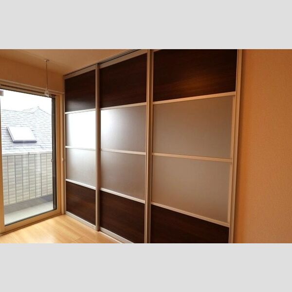 ミレニア籠原306号室 ライトスルー