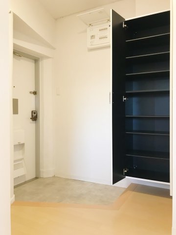 アールリエット武蔵境　１号棟103号室 玄関