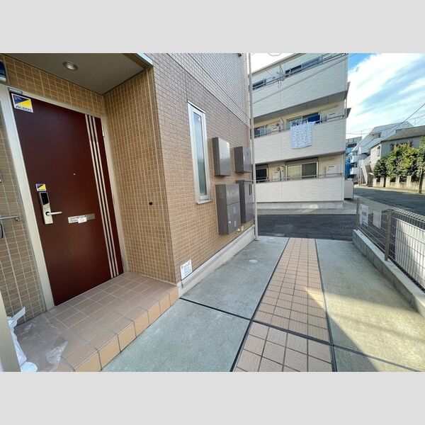 シャルマン梅島 エントランス