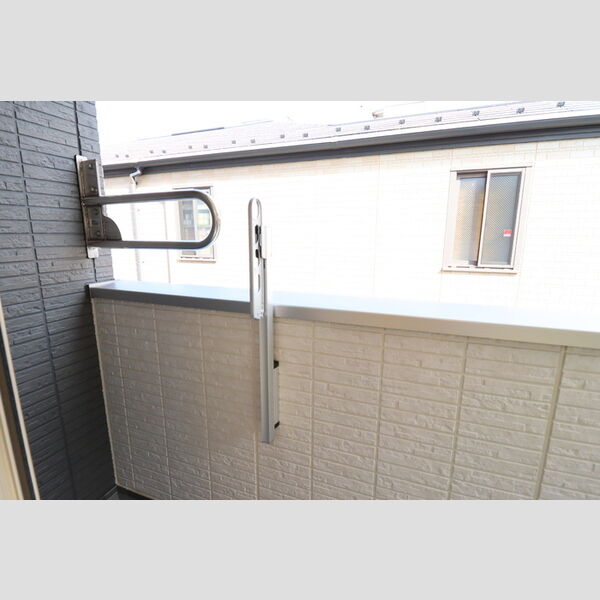 エクセリア早宮201号室 バルコニー避難具付き