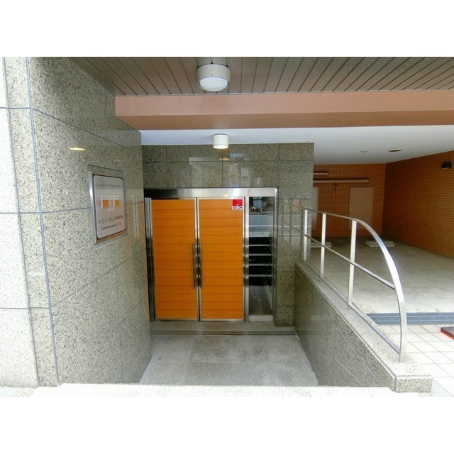 メゾン・ド・ヴィレ日本橋茅場町 エントランス