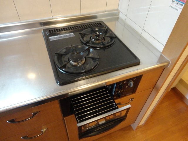 ＢＲＯＯＫＳＴＯＮＥ横濱303号室 ガスコンロ
