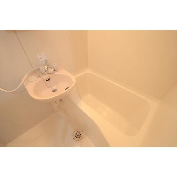 クレセント四ツ木103号室 お風呂