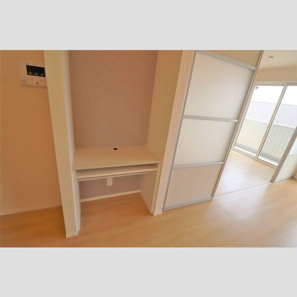 ルーデンス湘南Ⅱ LDKの収納棚