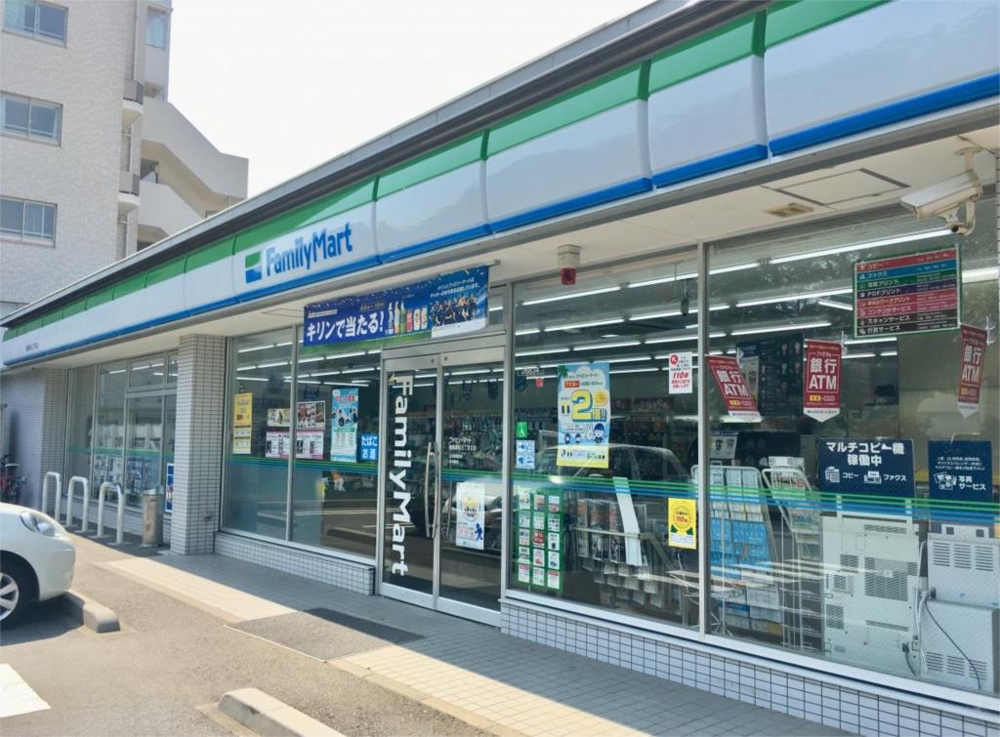 ライトヒルズ1階 ファミリｰマｰト 練馬高松五丁目北店（154m）