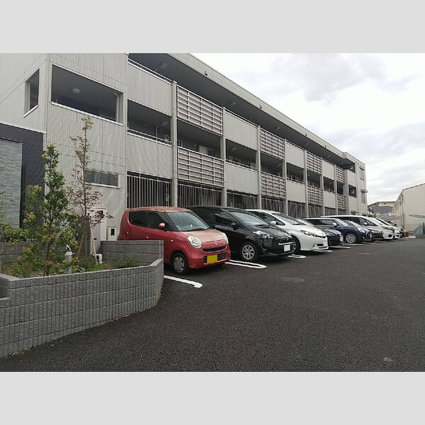 フロレスタ南大泉 駐車場