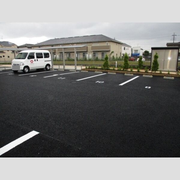 アプリシエイト 駐車場