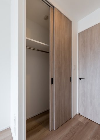 SYFORME GAIEMMAE ※同タイプ参考写真です（カラータイプが異なる場合がございます）