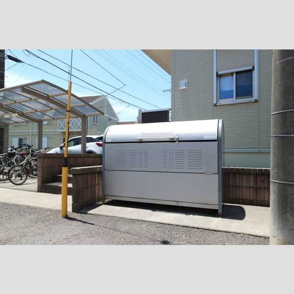 サンモール 敷地内ごみ置場