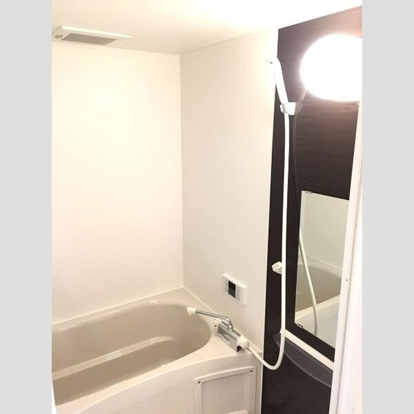 エクレール曲本 追い焚き付き  浴室