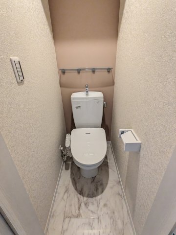 アークヒルズ横浜0206号室 トイレ