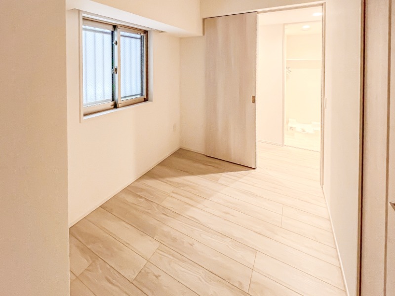 ドゥーエ王子神谷1階 サービスルーム