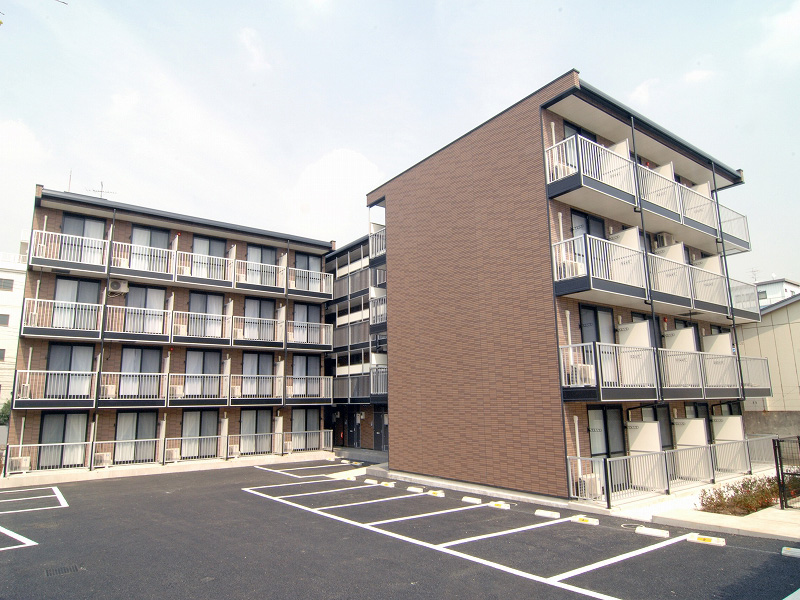 レオパレス新座サンハイツの外観画像