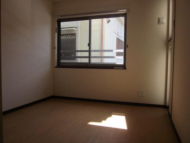 ラーク・アサヒナ 内観