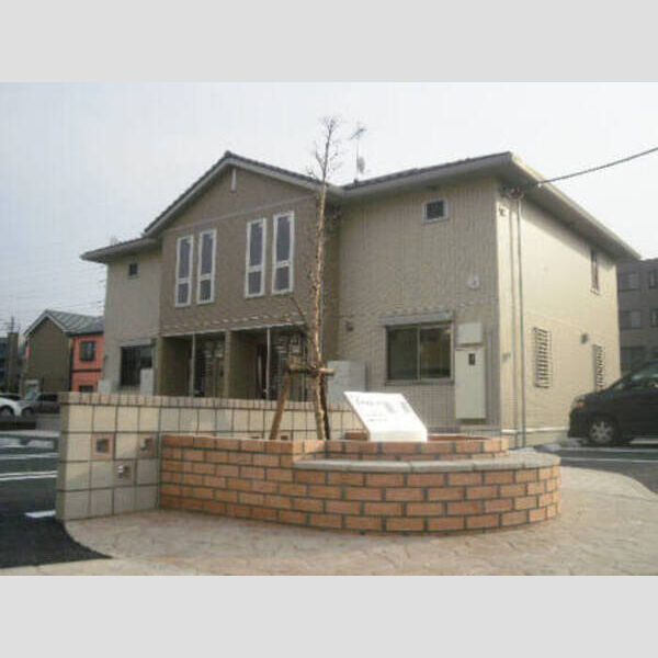 ルミエール(新宿町) Bの外観画像