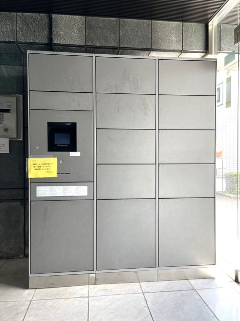 品川大井町スカイレジテル5階 宅配BOX